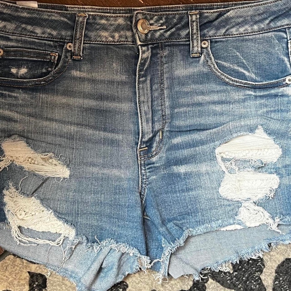American Eagle ripped jean shorts